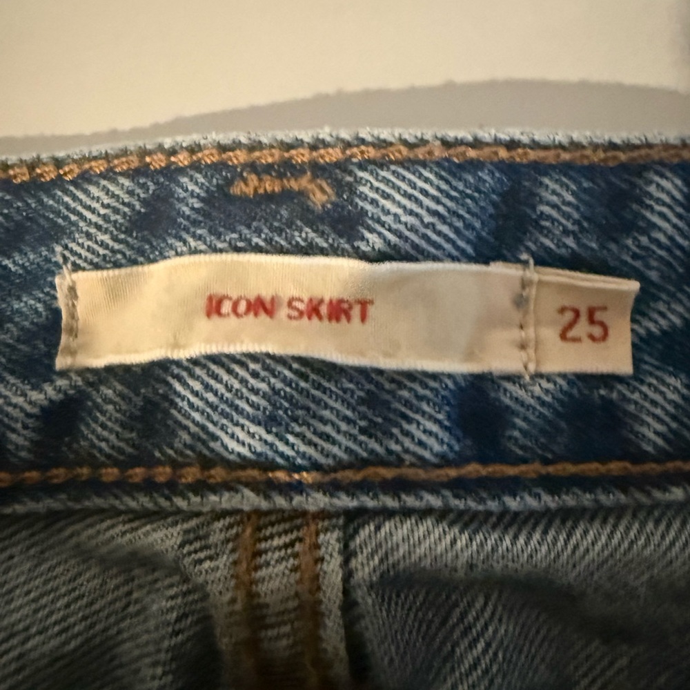 Levis Premium Icon Skirt Denim Mini Raw Hem Blue 25‎ - Picture 3 of 4